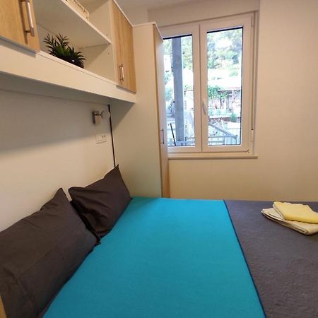 Apartment Ravnice Omiš Eksteriør billede